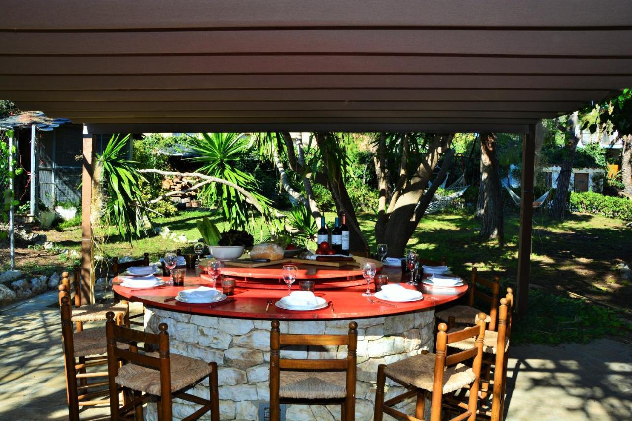 Villa Sitges El Ranch Amaizing Outdoor Areas Beaches at 10 minutes walk Sitges at 15 min drive AC Pool XXL Calafell Exterior foto