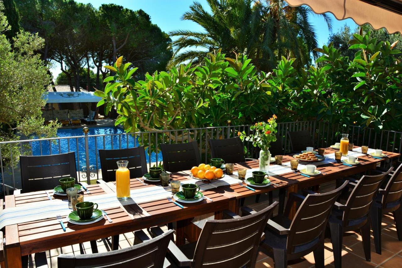 Villa Sitges El Ranch Amaizing Outdoor Areas Beaches at 10 minutes walk Sitges at 15 min drive AC Pool XXL Calafell Exterior foto
