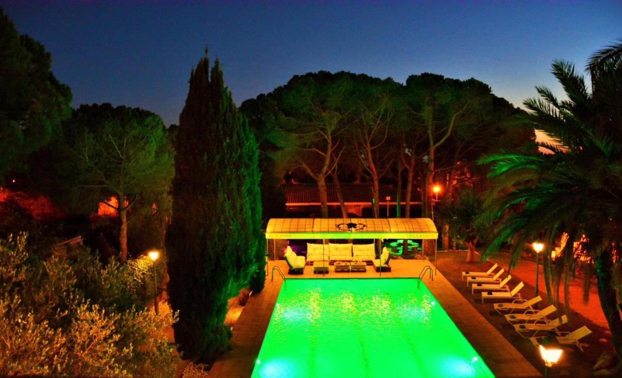 Villa Sitges El Ranch Amaizing Outdoor Areas Beaches at 10 minutes walk Sitges at 15 min drive AC Pool XXL Calafell Exterior foto